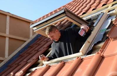Pose de fenêtres de toit Velux à la Neuville
